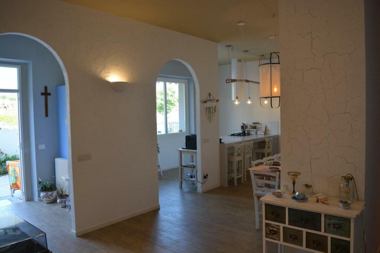 Casa Polly B&B กรอตตัมมาเร ภายนอก รูปภาพ