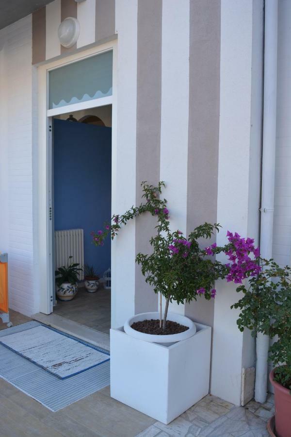 Casa Polly B&B กรอตตัมมาเร ภายนอก รูปภาพ